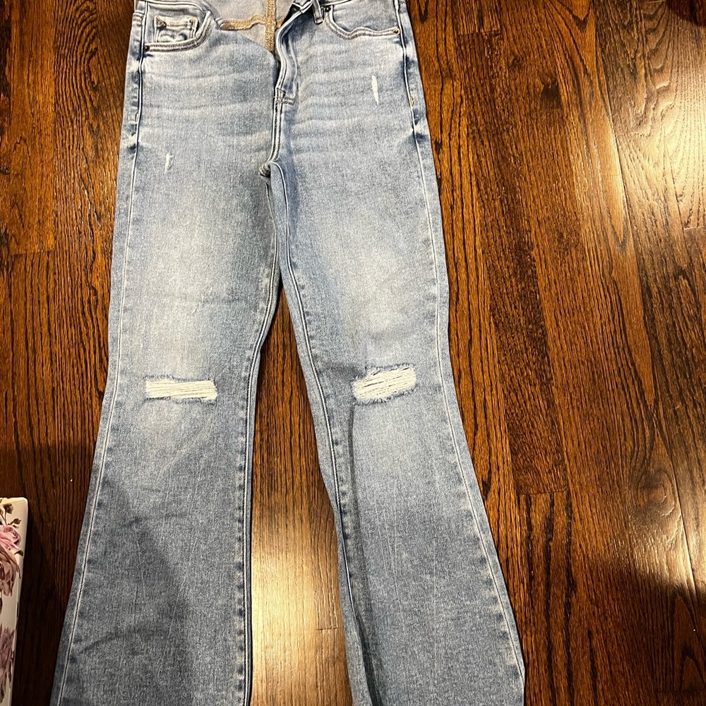 Cute good shape flare tight jeans